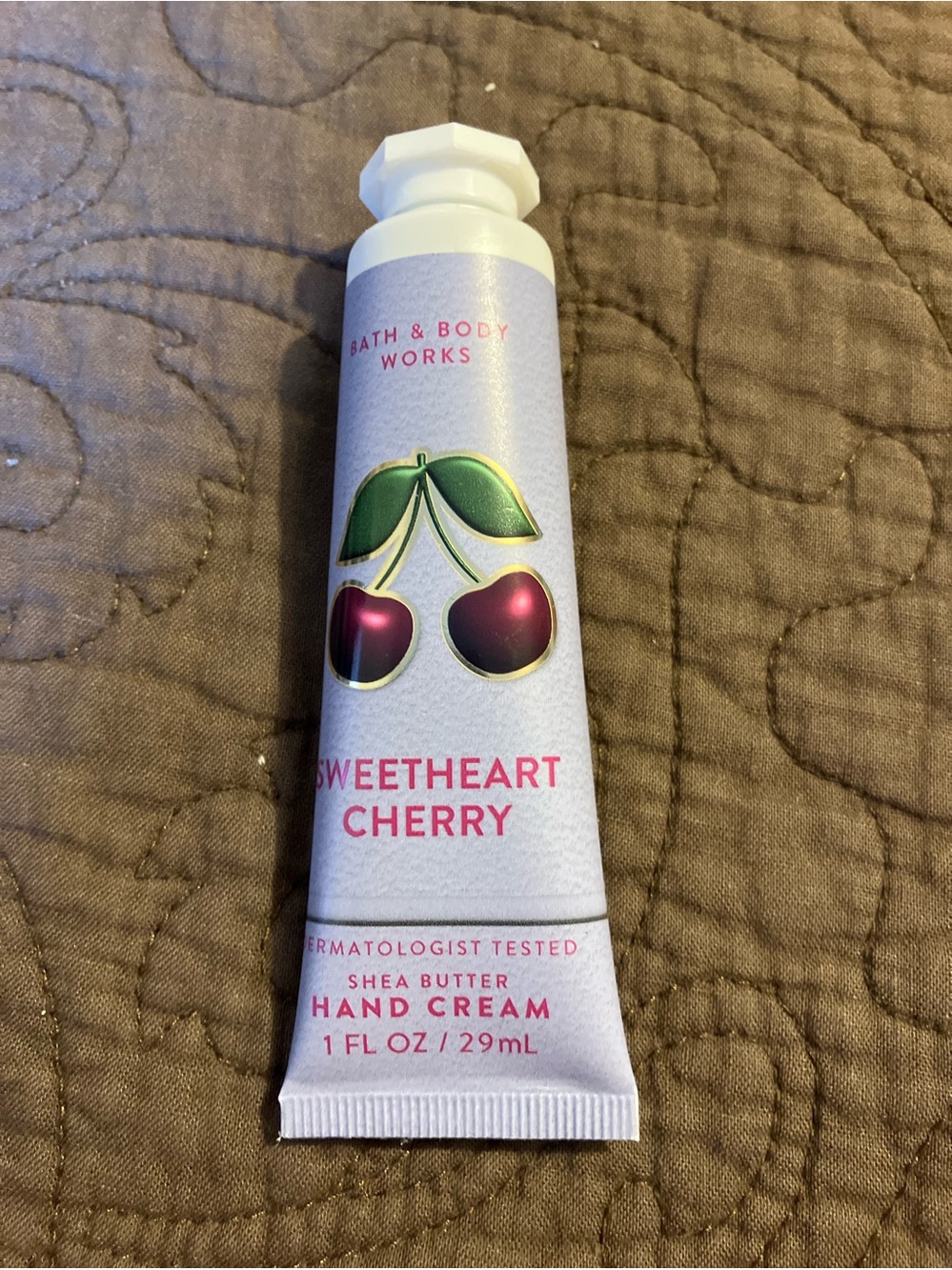 Bath & Body Works Sweetheart Cherry Hand Cream - White, Pink, Green, Red  1 oz